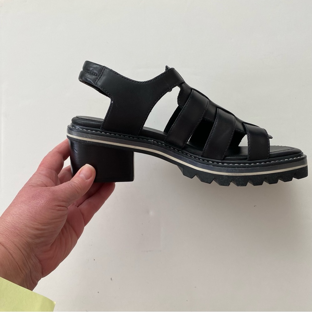 NWB Bernardo Sasha Strappy Sandal - Picture 6 of 16